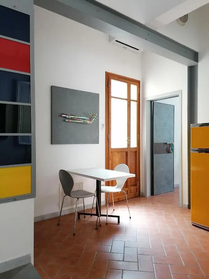 דירות פיומבינו Abitare Con L'Arte Di Un Art Designer