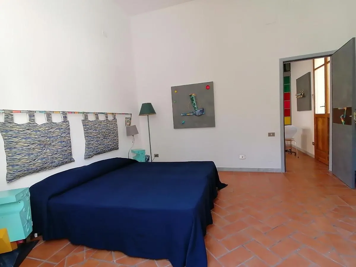 Abitare Con L'Arte Di Un Art Designer Apartment Piombino Italy