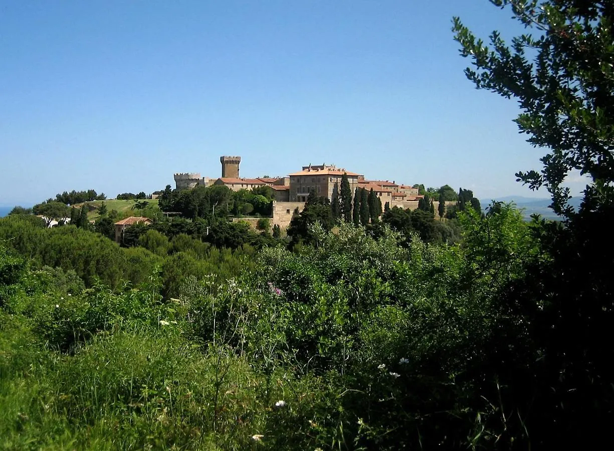 Abitare Con L'Arte Di Un Art Designer Apartment Piombino